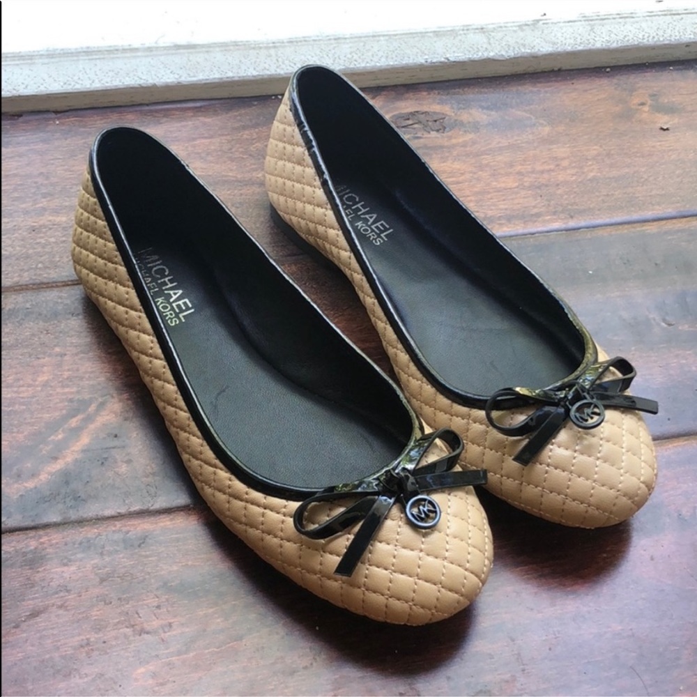 Brand new Michael kors flats